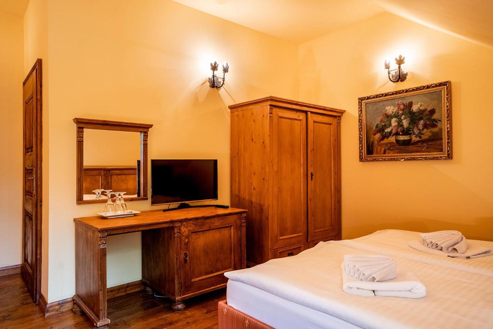 Penzion Cosmopolitan I. Banska Stiavnica Luaran gambar