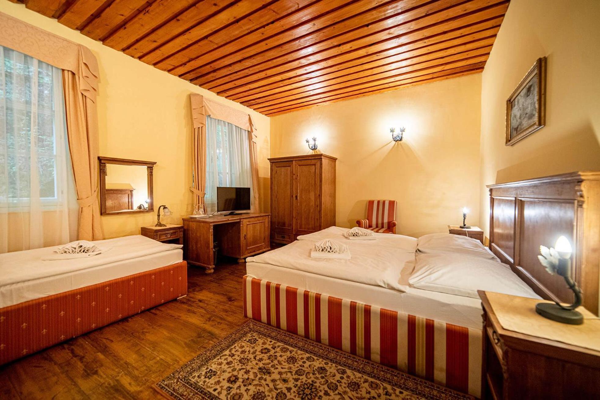 Penzion Cosmopolitan I. Banska Stiavnica Luaran gambar
