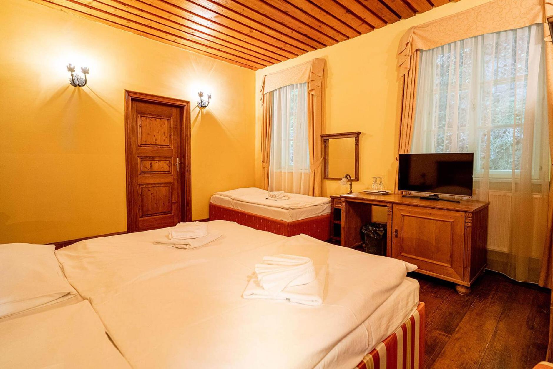 Penzion Cosmopolitan I. Banska Stiavnica Luaran gambar