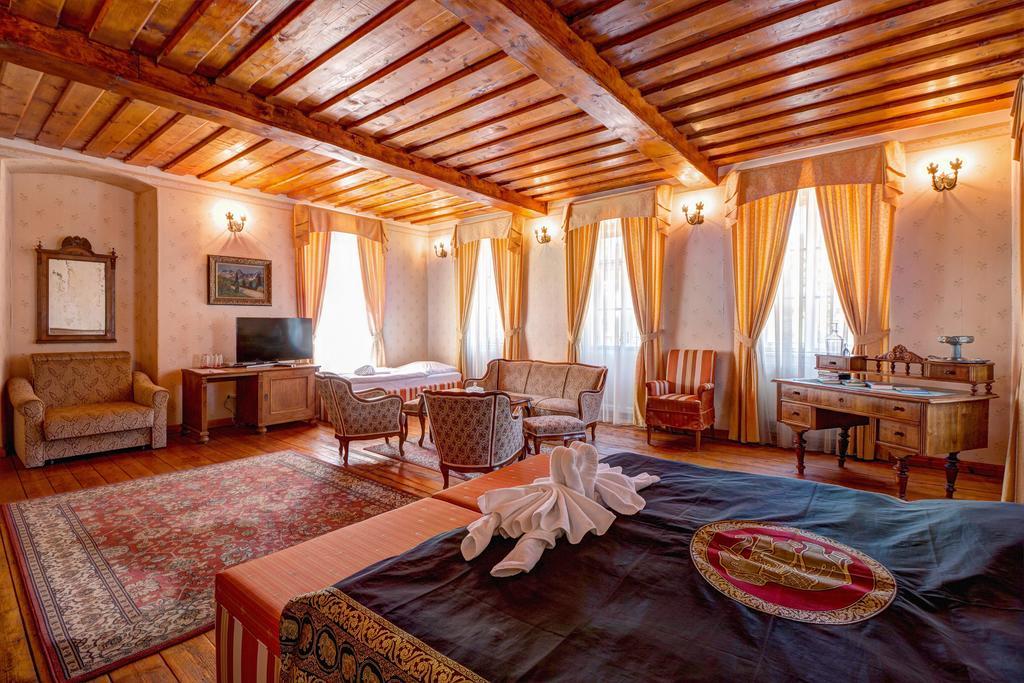 Penzion Cosmopolitan I. Banska Stiavnica Luaran gambar