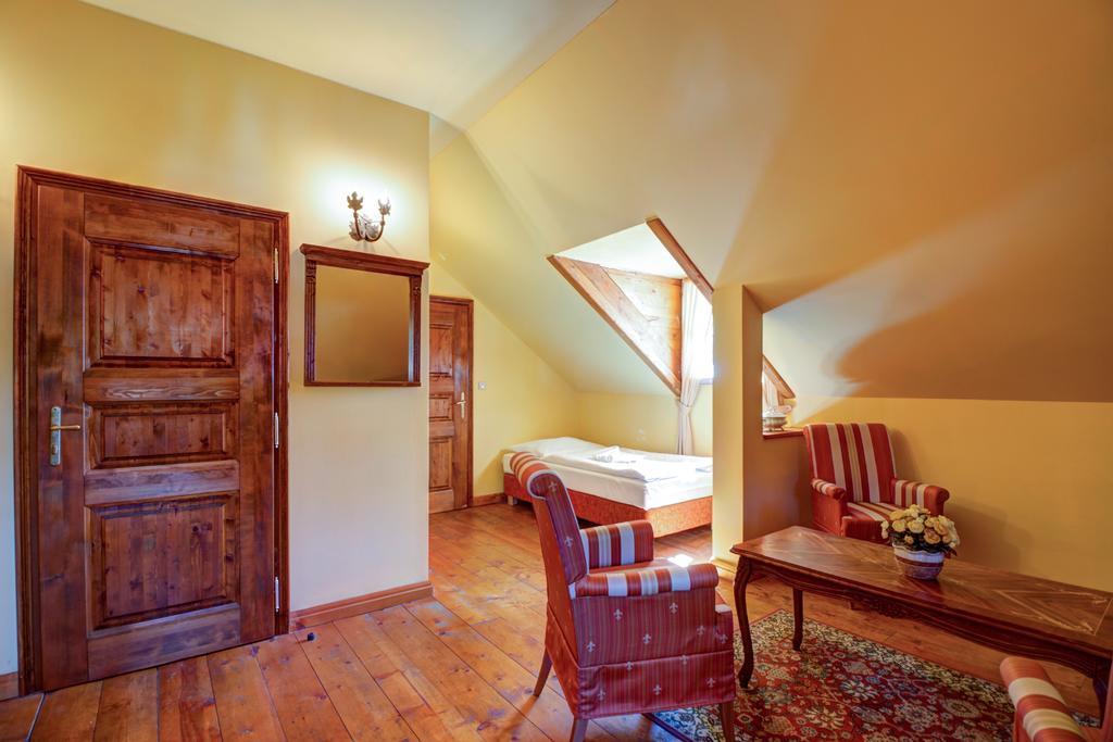 Penzion Cosmopolitan I. Banska Stiavnica Luaran gambar