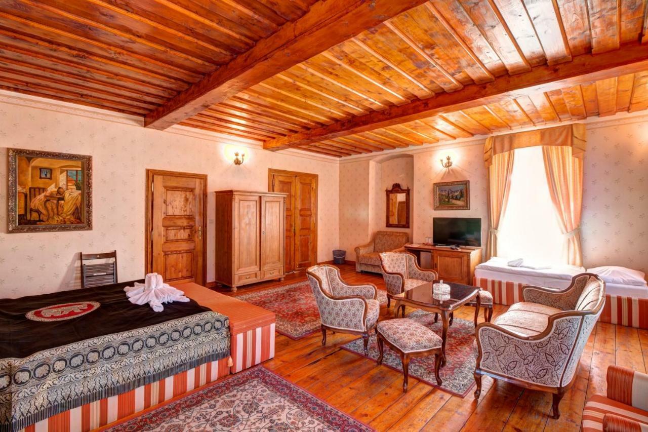 Penzion Cosmopolitan I. Banska Stiavnica Luaran gambar